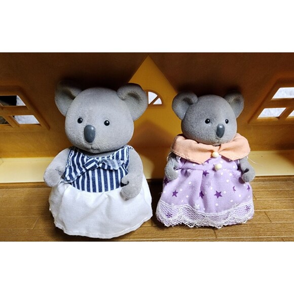 VINTAGE SylvanianFamilies Calico Critters YellowLab Dog TWINS Sister Brother VUC - Picture 5 of 6